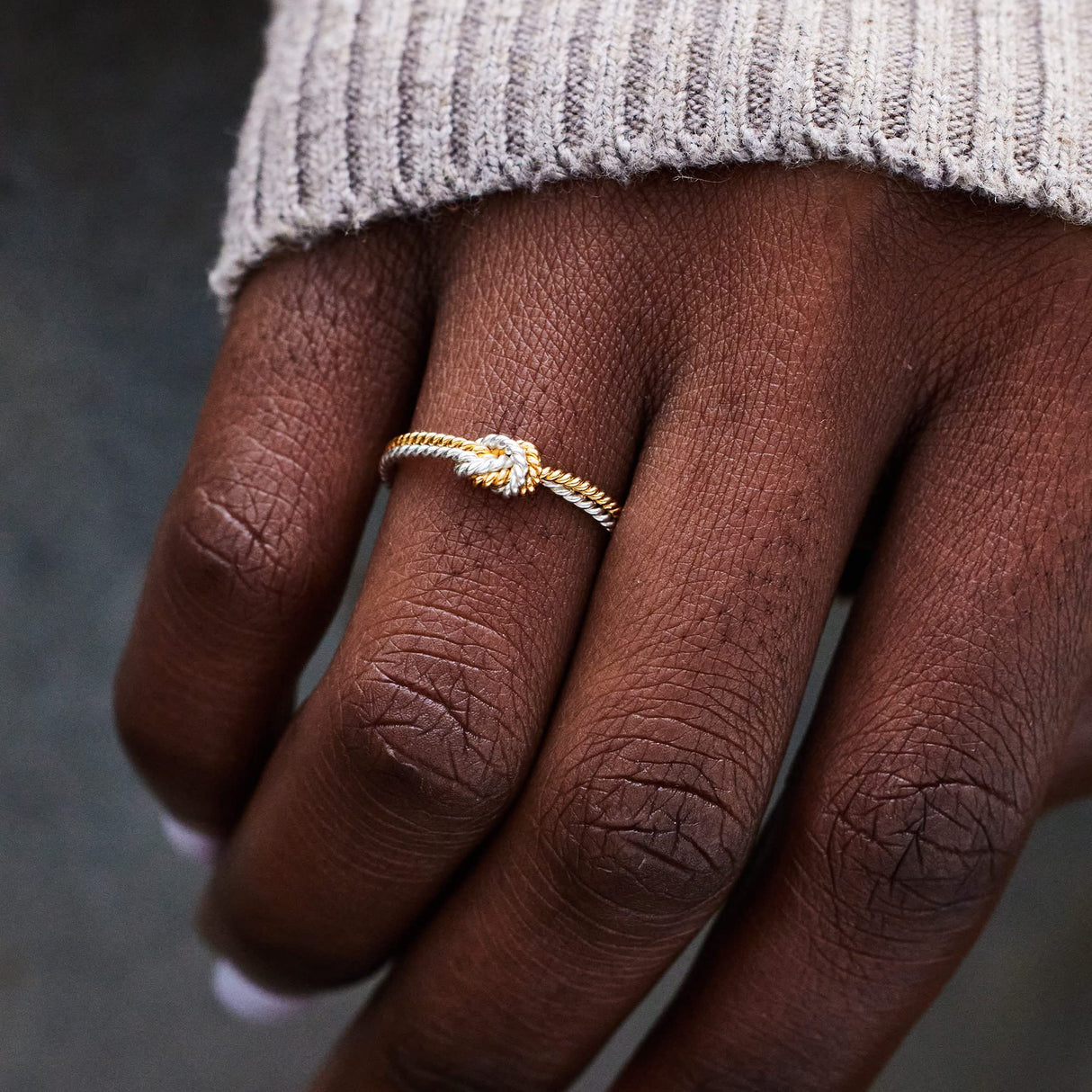 STORYJEWELLERY 925 Sterling Silver Rings for Women, Two Tone Knot Rings for Women, Dainty Gold and Silver Mixed Metal Ring, Mixed Metal Jewelry, Unique Gifts for Mom Daughter Sister or Friend, Size 7