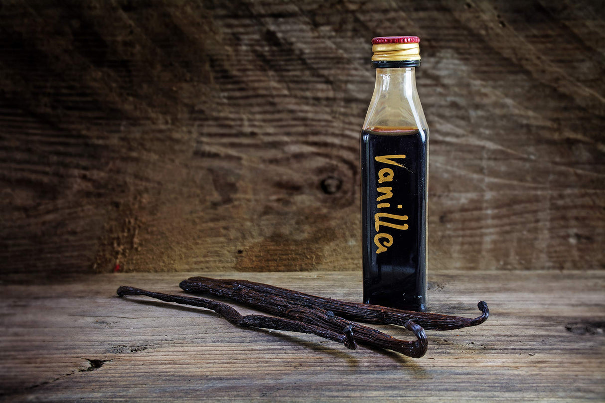 Organic Vanilla Extract - Made with Madagascar Vanilla Beans - 8 fl oz – For Baking, Desserts, Home Cooking and Chefs