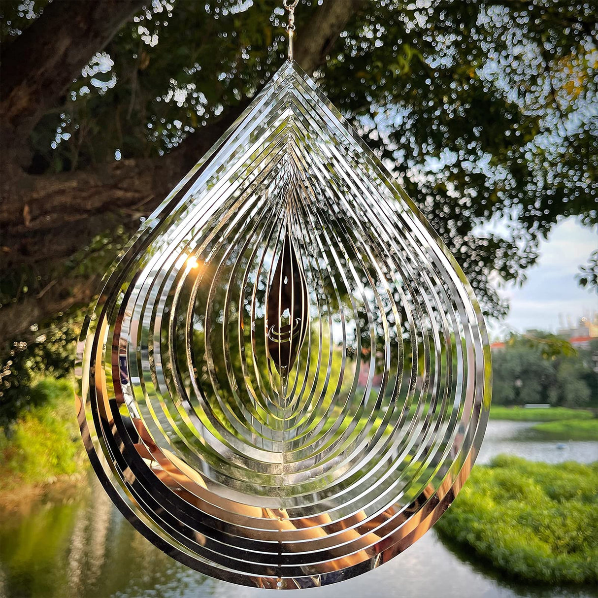 Wind Spinner 3D Water Droplets Shape Highly Reflective Stainless Steel Metal Outdoor Garden Decor, Decorations to Scare Away Yard Birds 12 inch, Birthday Gifts for Mom,Mother's Day,Aunt Gifts