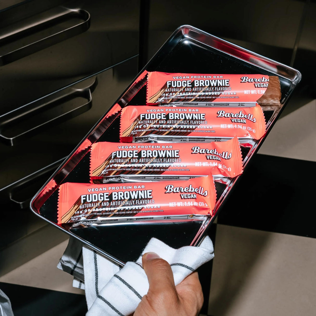 Barebells Protein Bars - Protein Snacks with High Protein - Chocolate Protein Bars - Perfect on The Go Protein Snack & Breakfast Bars (12 Count (Pack of 1), Plant Based - Fudge Brownie)