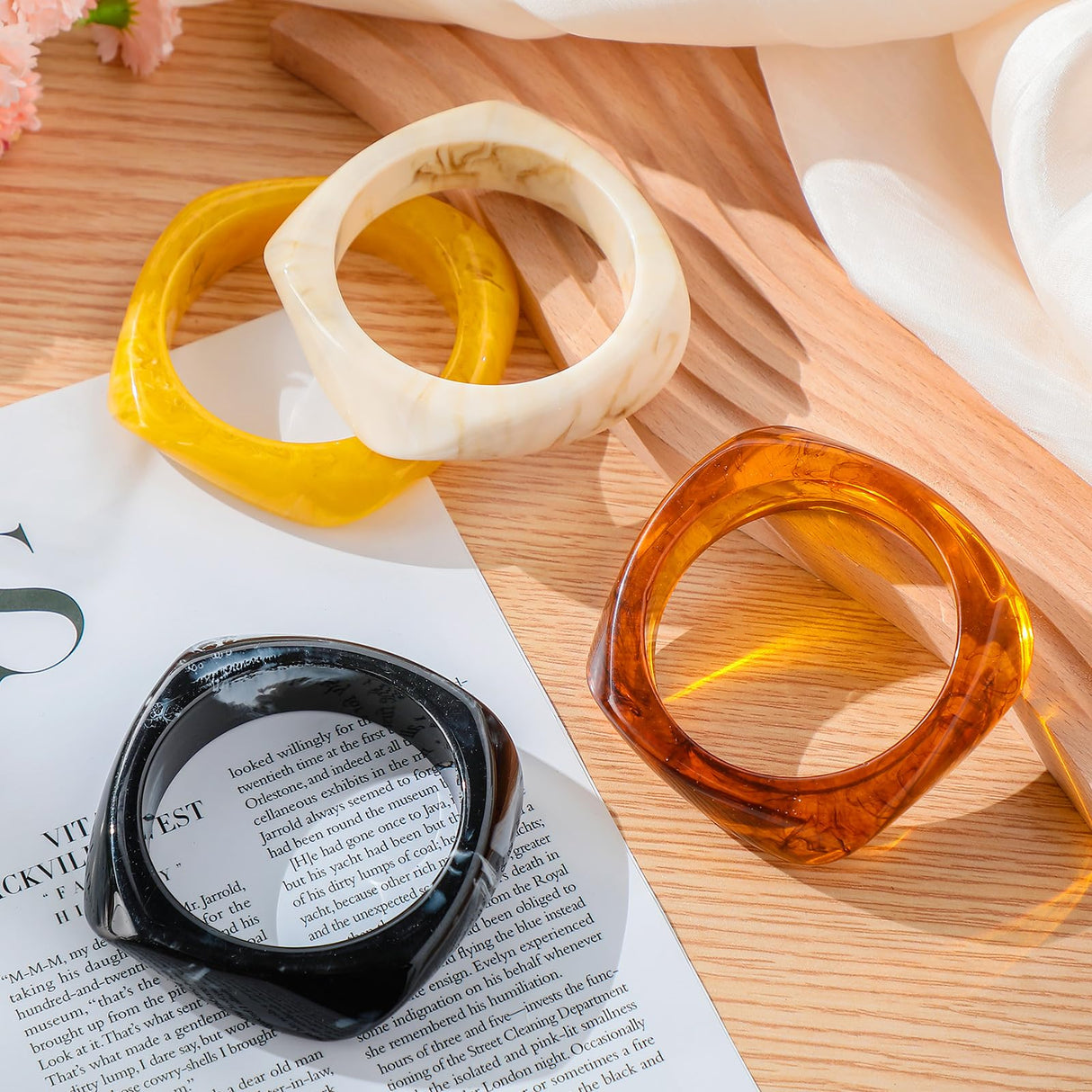 Landical 4 Pcs Colorful Square Acrylic Resin Bangle Bracelet Wide Geometric Irregular Wristbands Women(Classic Colors)