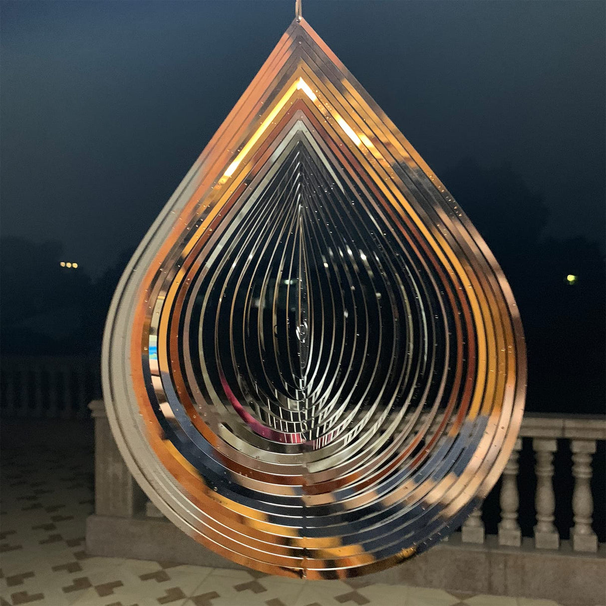 Wind Spinner 3D Water Droplets Shape Highly Reflective Stainless Steel Metal Outdoor Garden Decor, Decorations to Scare Away Yard Birds 12 inch, Birthday Gifts for Mom,Mother's Day,Aunt Gifts