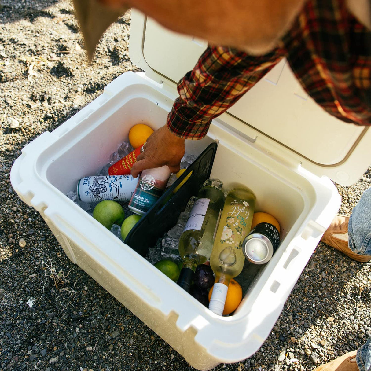 YETI Roadie 48 & 60 Wheeled Cooler Divider/Cutting Board