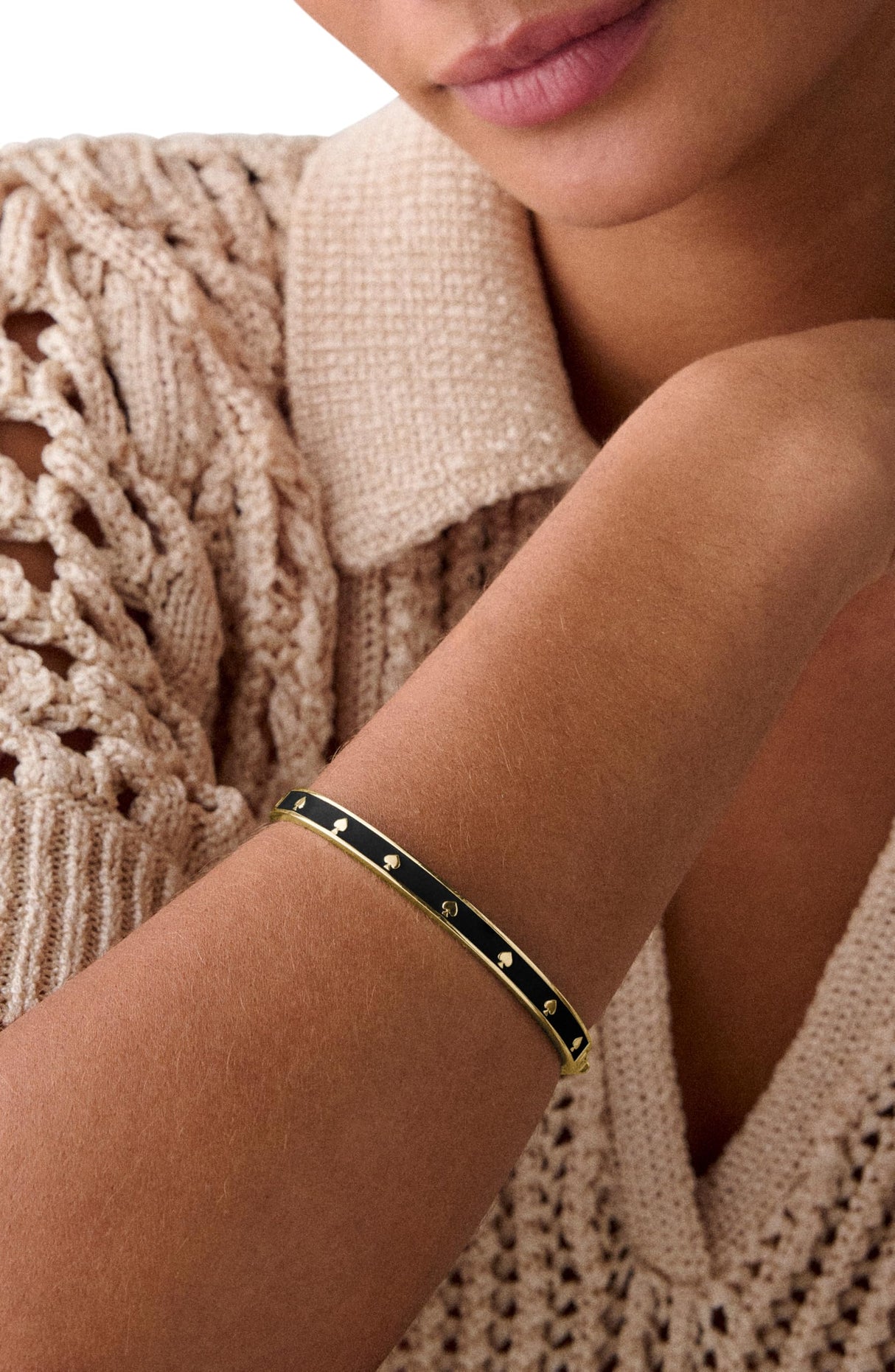 kate spade new york Spot The Spade Enamel Hinged Bangle