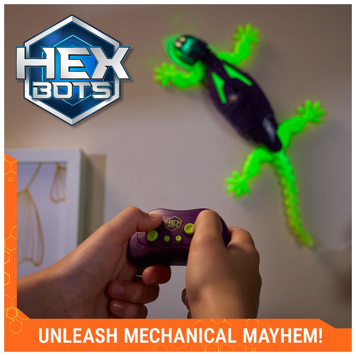 HEX BOTS Glow-in-the-Dark Wall Crawler Gecko Remote Control Toy