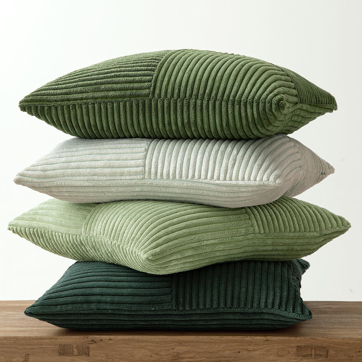 MIULEE Christmas Green Decorative Throw Pillow Covers 20x20 Inch Set of 4 Boho Farmhouse Cushion Covers Mordern Nordic Pillow Cases Soft Corduroy Gradient Home Decor for Couch Sofa Living Room Bed