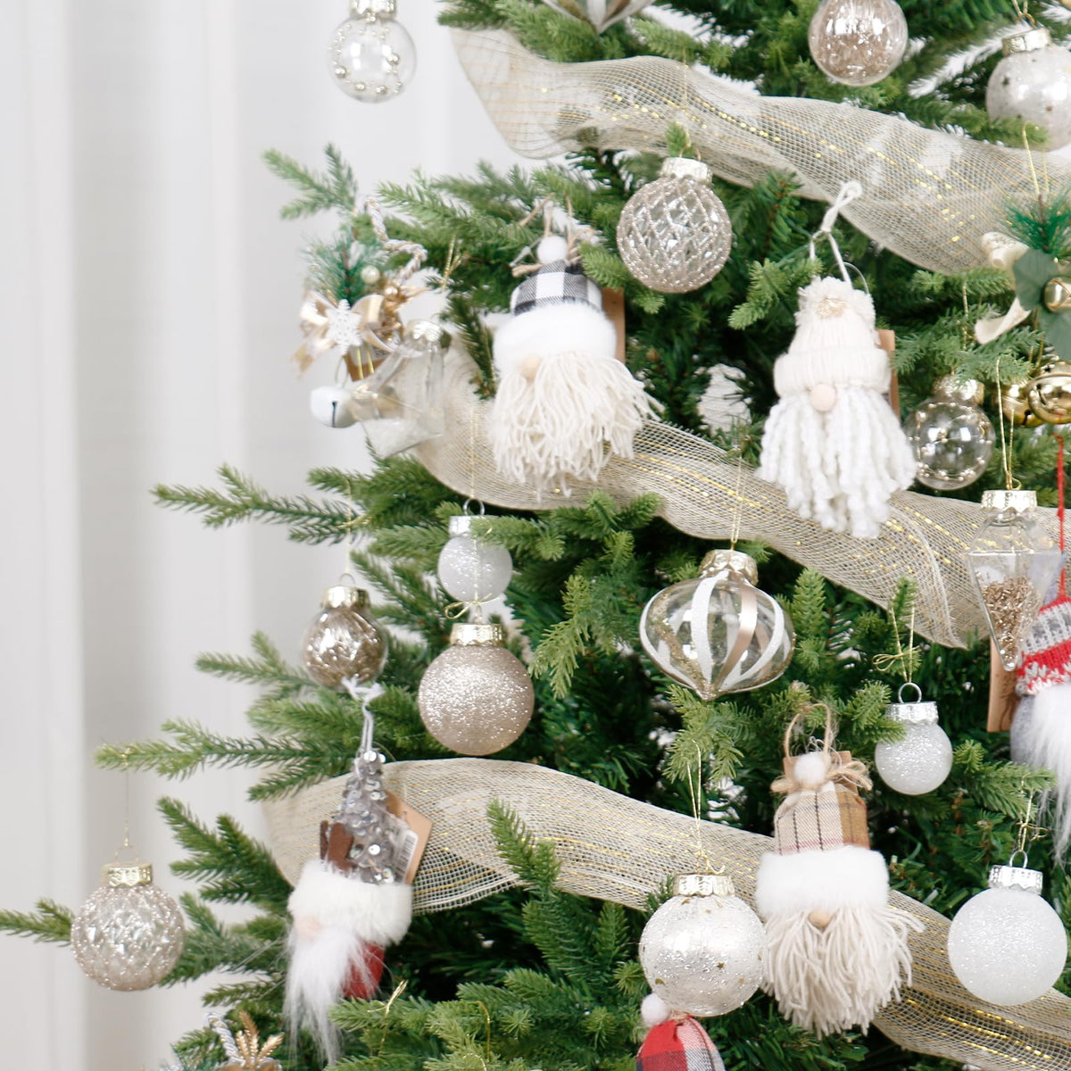 MoonXmas 34PCS Champagne/White Christmas Ball Ornaments Set for Tree Decor