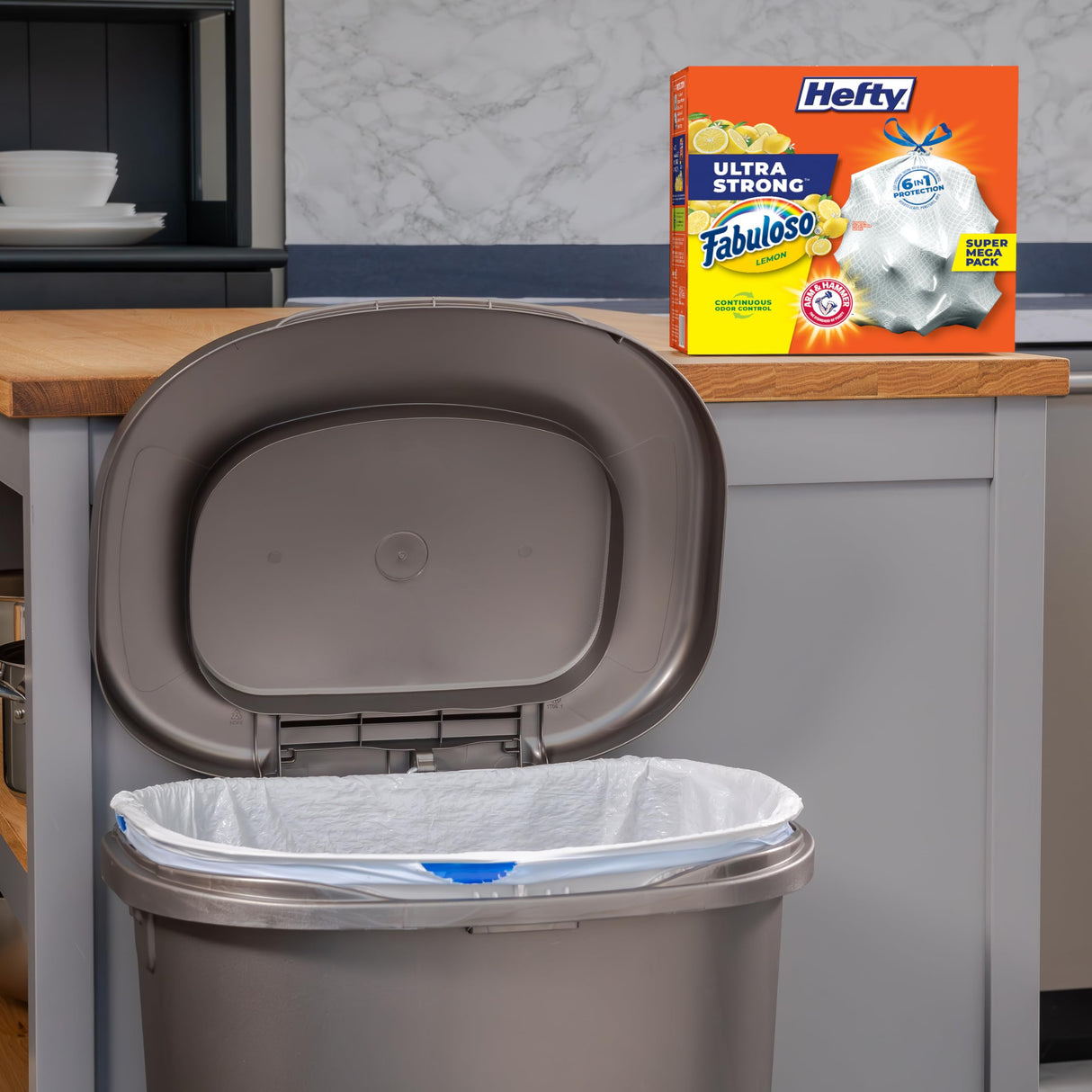 Hefty Ultra Strong 13 Gallon Trash Bags, Tall Kitchen Trash Bags 13 Gallon Size, Resist Leaks, Punctures, and Rips, Continuous Odor Control, White, Fabuloso Lemon Scent, 110 Bags