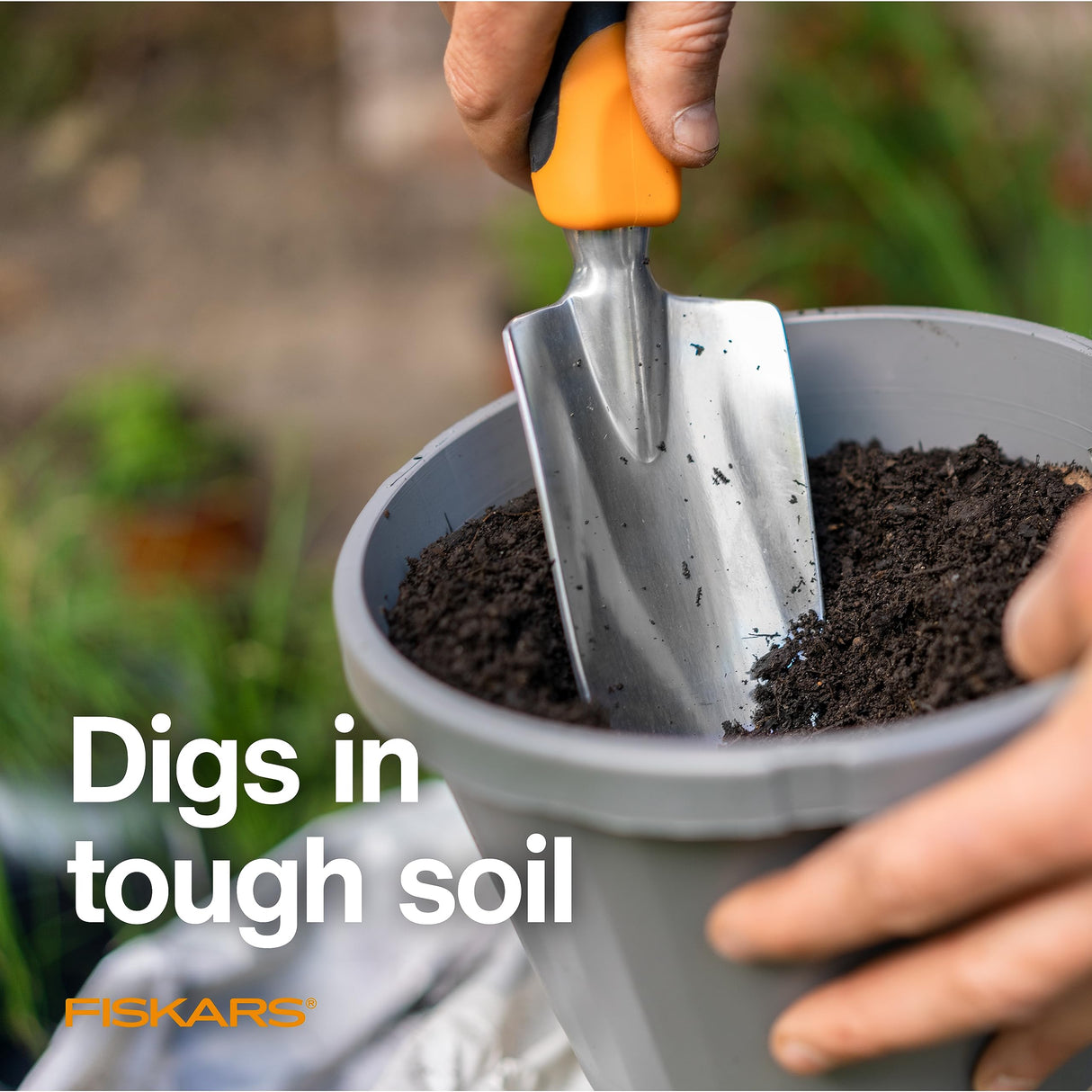 Fiskars Ergo Garden Trowel, Hand Tool for Digging & Planting, 6-Pack