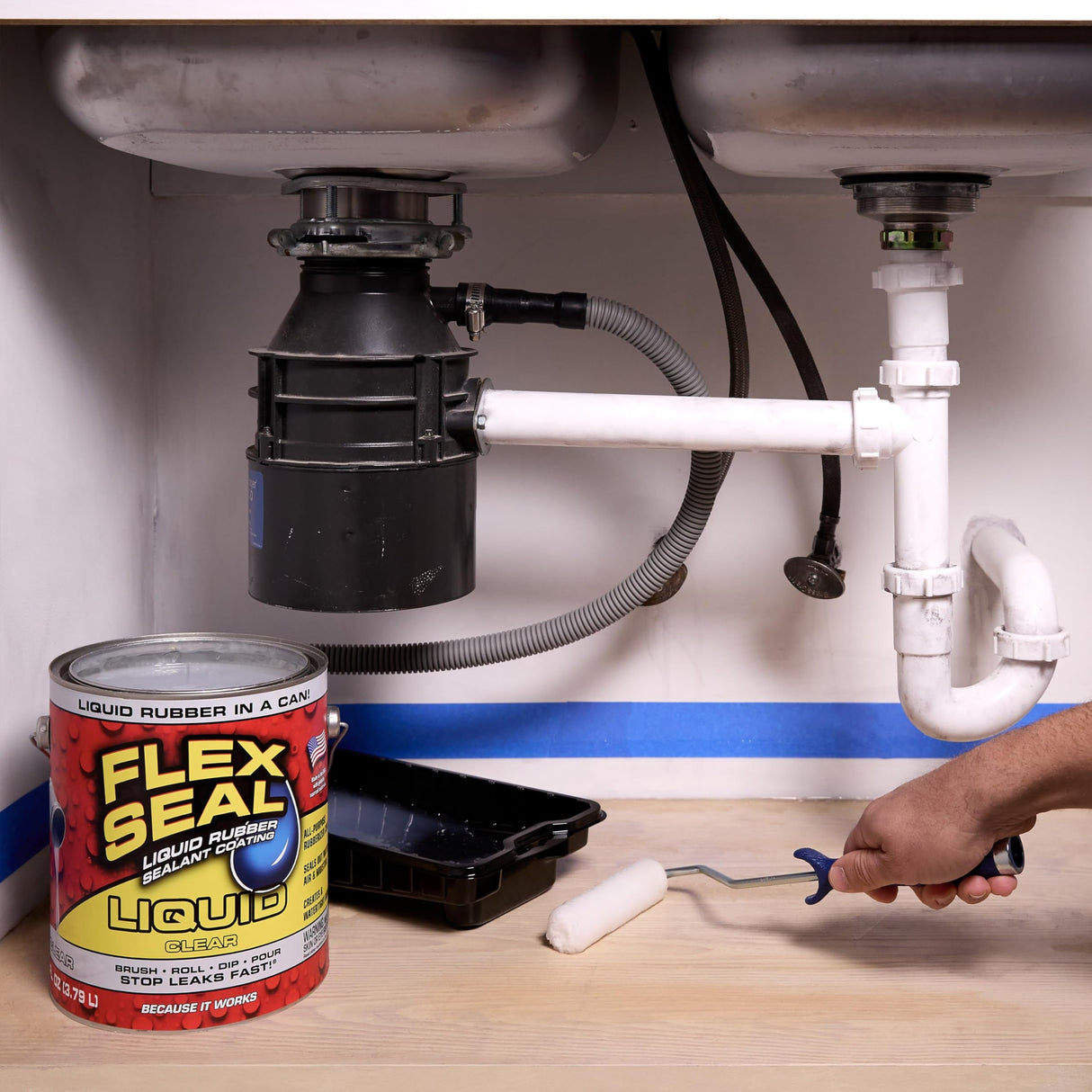 Flex Seal Liquid, Rubber Coating Sealant, Waterproof, Flexible, Breathable, and UV Resistant, Roof Repair, Basements, RV, Campers, Trailers, Marine, EPDM, Masonry, Clear, 32 oz