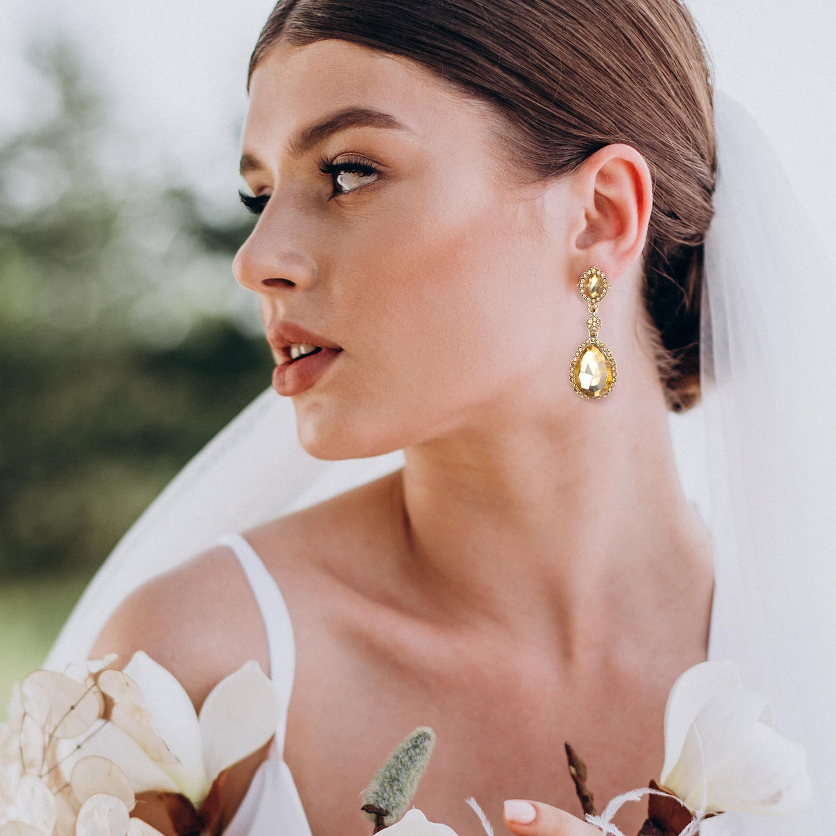 Sanfenly Gold Clip On Earrings Women Dangle, Large Long Dangling Non Pierced Earrings Elegant Formal Big Bling Rhinestone Crystal Simulated Diamond Clip Earrings for Women Non Pierced Ears