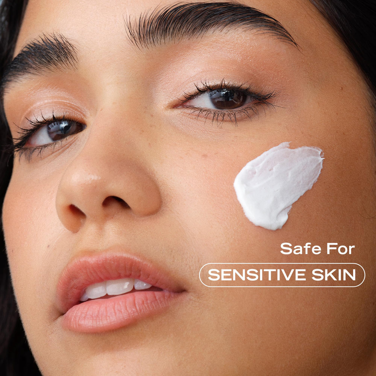 First Aid Beauty - Firming Collagen Cream with Peptides & Niacinamide, Ultra-Rich Plumping Moisturizer, Hydrates & Visibly Firms, Non-Comedogenic, Safe for Sensitive Skin, 3.5 oz