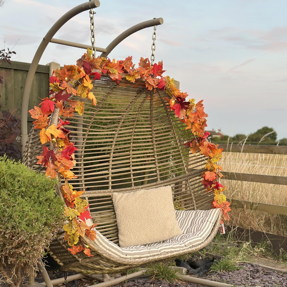 CQURE 16 Pack Fall Leaf Garland, 5.9Ft Autumn Garland Artificial Maple Leaf Garland Fall Leaves Hanging Vines Fall Maple Leaves Thanksgiving Decor for Home Christmas Fireplace Party