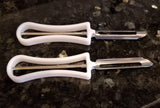 Handy Housewares 2 Piece Swivel Vegetable Peeler Set - Ideal for Apples, Carrots, Potatoes (1 Set)