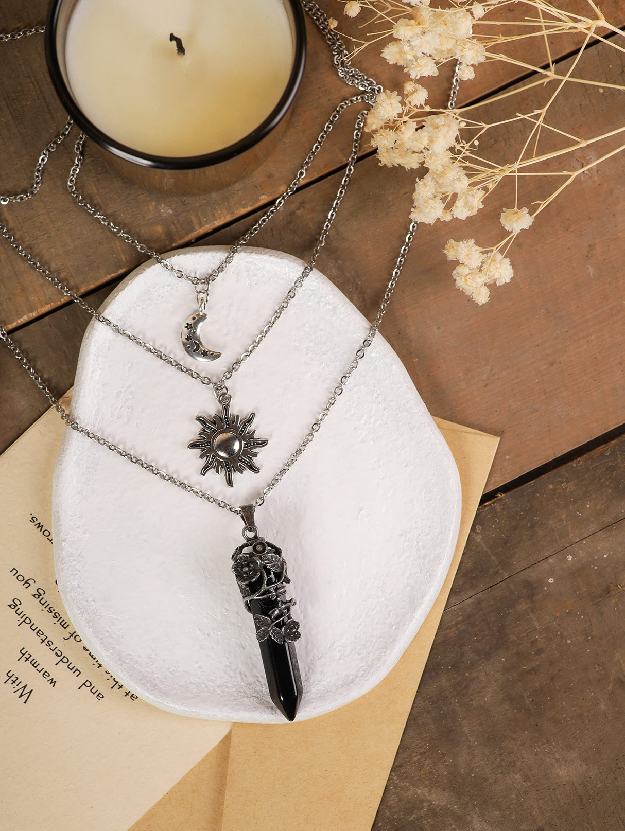Sacina Gothic Crescent Moon Choker, Moon Sun Star Choker Necklace, Goth Gothic Necklace, Halloween Christmas Jewelry Gift for Women