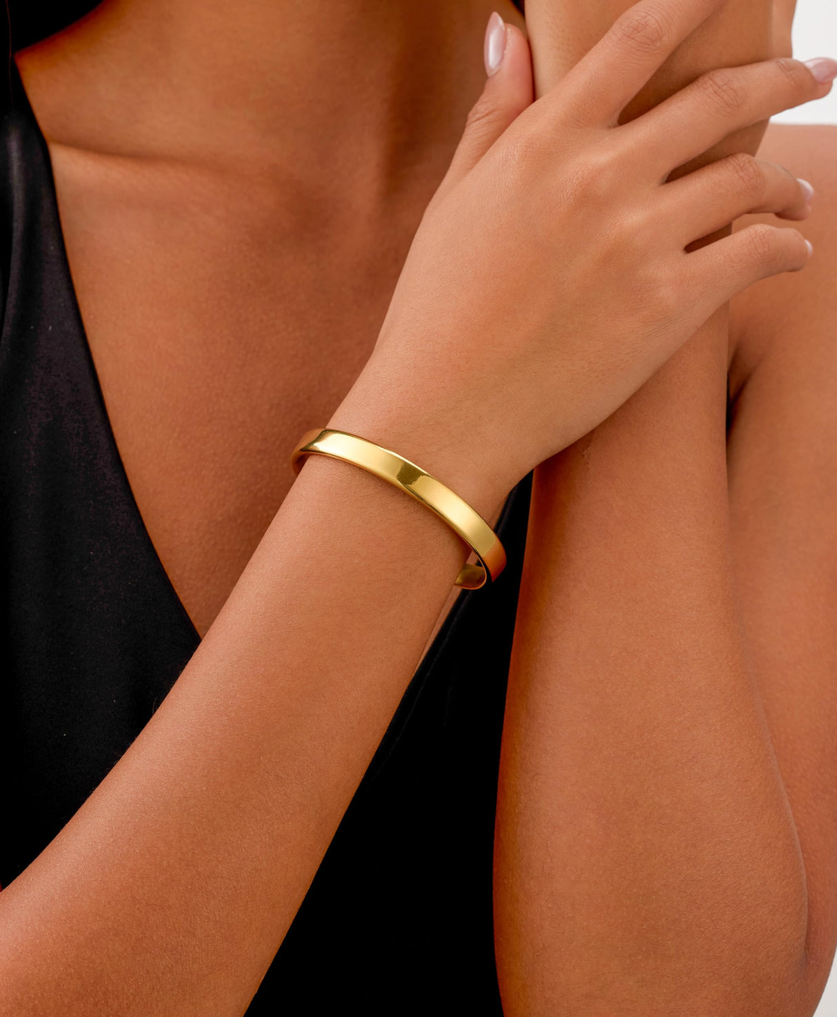 Be & Cheery Gold Bangle Bracelet for Women, 14k Gold Plated Adjustable Bracelet, Trendy Stackable Open Bracelet Bangle, Hypoallergenic Fashion Jewelry for Women, Chunky Dainty Bangle Cuff for Gifts (Polished, 1)