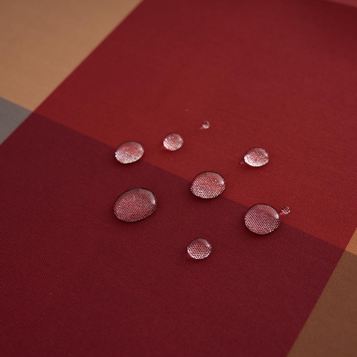 Red Brown Plaid Winter Rectangle Tablecloth - 60 x 120 Inch Oblong Polyester Checkered Gingham Christmas Table Cover Reusable Water Resistant for Fall/Autumn Thanksgiving Holiday Kitchen Dining