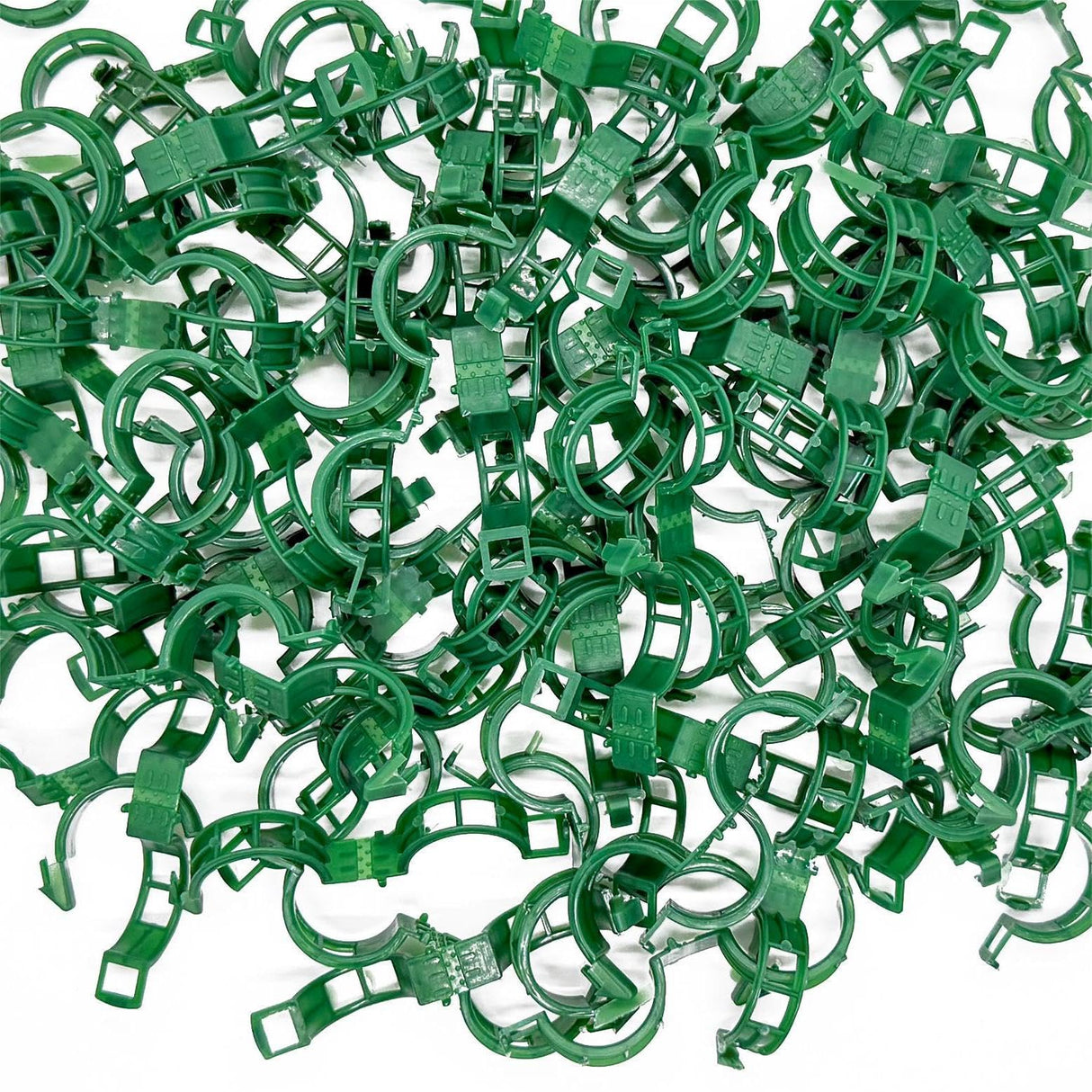 Piteno® 300Pcs Tomato Clips, Plastic Trellis Clips, Plant Support Clips, Grape Vine Tomato Vine Vegetables Plants Garden Support Clips to Grow Upright Makes Plants Healthier (Green)