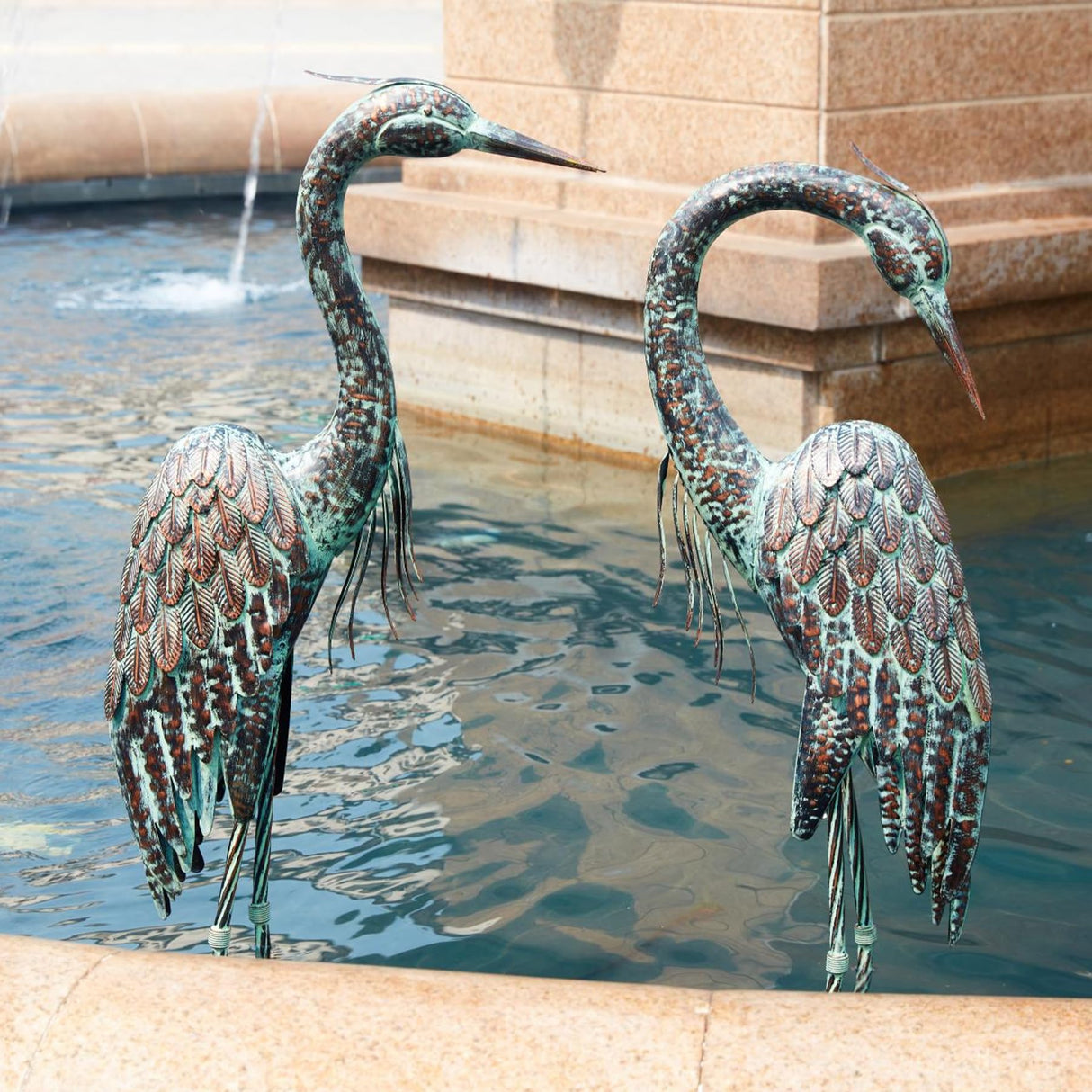 Kircust Garden Crane Statues, Standing Metal Patina Heron Decoy Weather-Resistant and Rustless Outdoor Statue, 42-46 Inch Bird Yard Art for Patio Lawn Pond, Set of 2