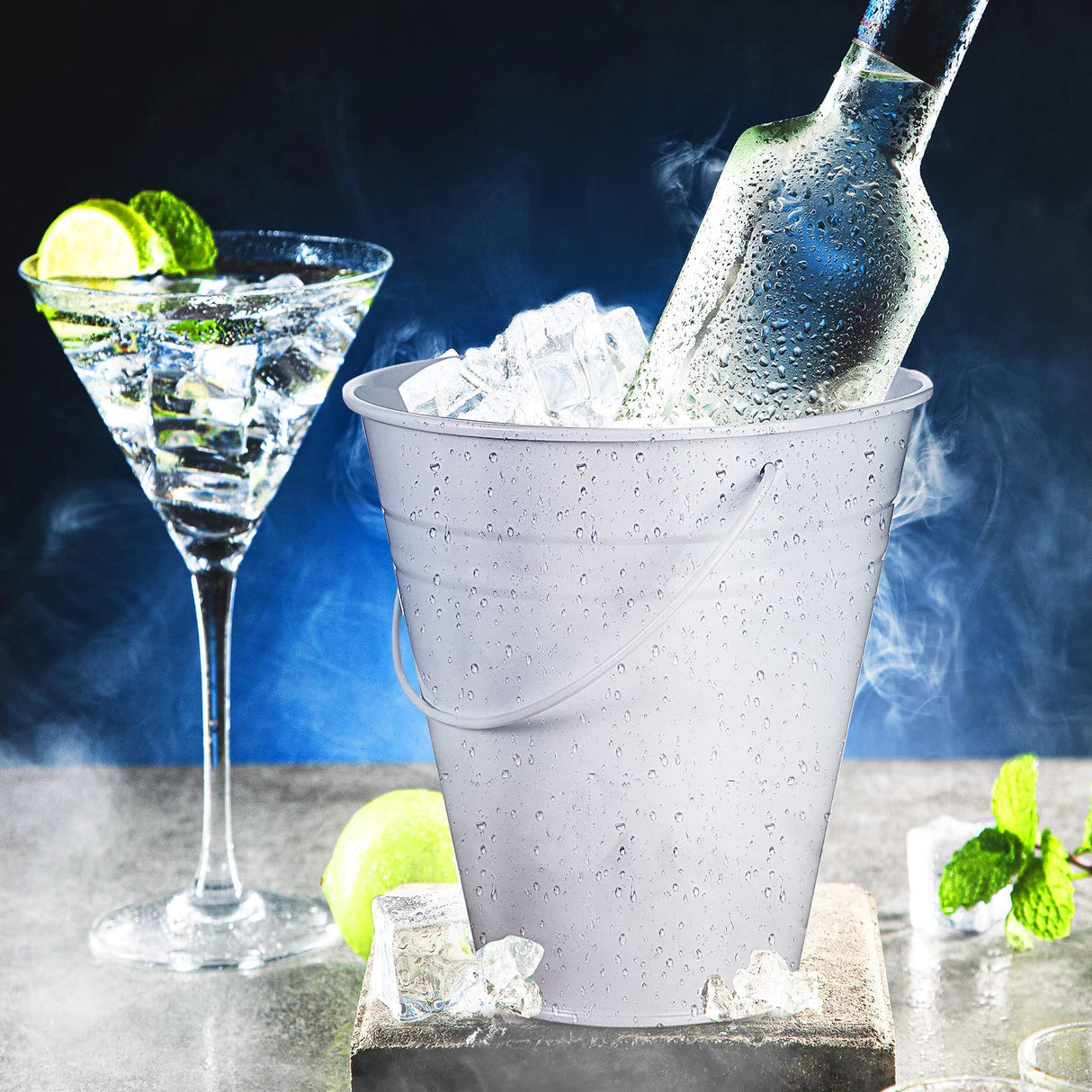 Sadnyy 12 Pack Metal Buckets with Handle, Galvanized Bucket 4.5 x 5 Inch Basket Bucket Party Supplies, Crafts for Christmas Halloween Candy Bars Vase Crafts(White)