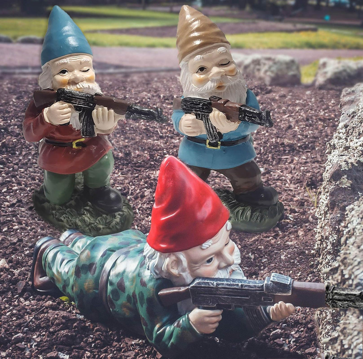 Tirifer 3PCS Garden Gnomes with Gun, Guard Gnome for Garden Military Army Soldiers, Tactical Statue for Indoor Outdoor, Patio, Yard, Lawn, Christmas Ornaments, Home Décor