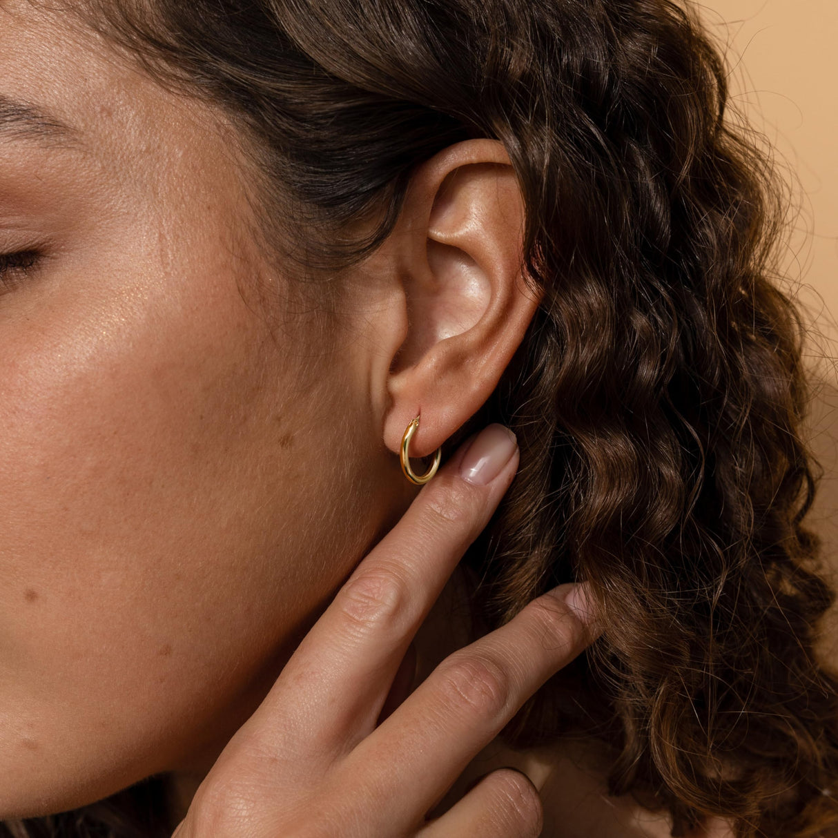 Hoop Earrings, Huggie Hoop Earrings for Women, Hypoallergenic Lightweight Small Hoop Earring for Womens 14mm/16mm/18mm (16mm)