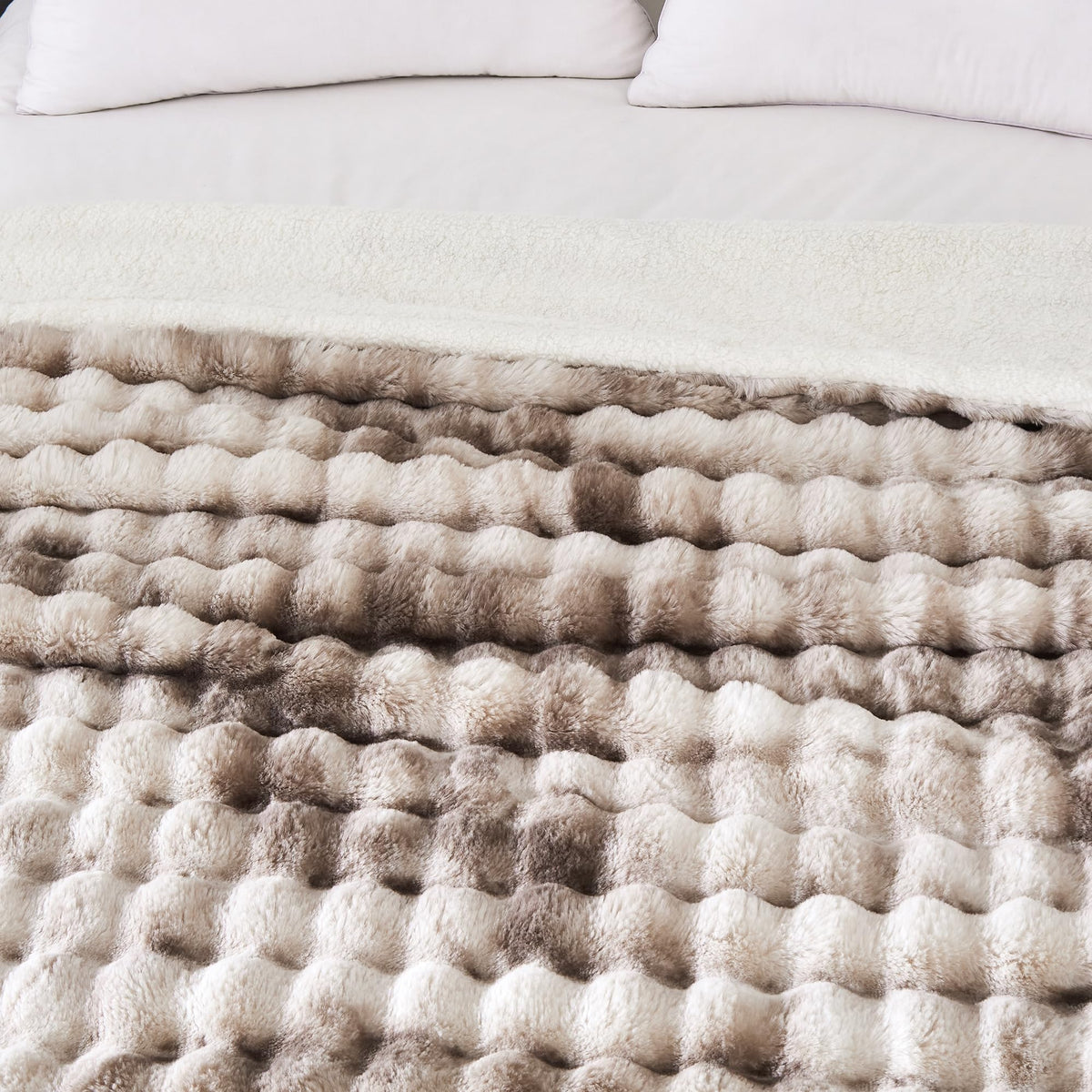 Serenhom 50"x60" Ultra-Soft Fuzzy Faux Fur Throw Blanket, Brown Tie Dye