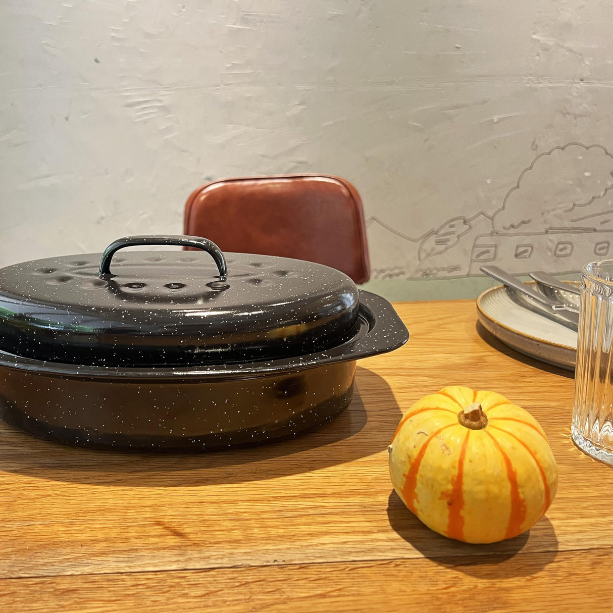 13” Enamel Roaster With Lid Oval Roasting Pan For Oven with 11"Inner Diameter Broiler Pan Suitable For Dining With Two People High Temperature Resistance Dishwasher Safety Gift Idea for Christmas