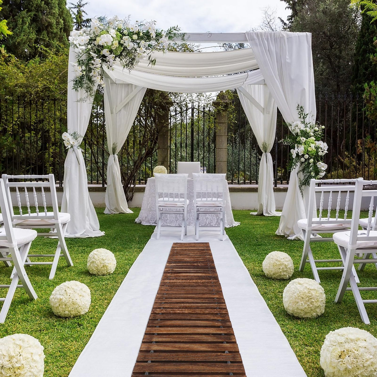Landical 24ft Wooden Garden Pathway with Non Slip Surface Roll Out Boardwalk Walkways Road Floor Pathway Rustic Path Decorative Patio Pavers for Outdoor Garden Beach Wedding Party(Brown)