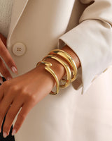 Solistra 3Pcs Gold Bangles Bracelets for Women,14K Gold Plated Hinged Opened Chunky Thick Gold Bracelet Stack Cuff Bracelets Statement Jewelry Set for Women