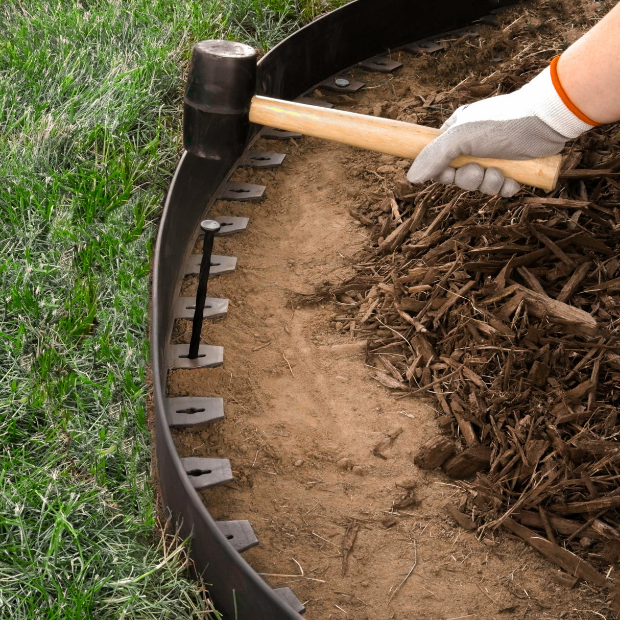 EasyFlex 4 Inch No Dig Landscape Edging Kit, 75 Foot Black Plastic Edging Coil with 64 Spiral Anchoring Spikes for Gardening Edging, Separating Yard Areas, and Flower Bed Borders