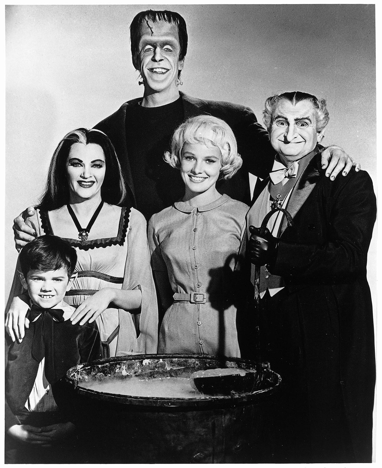 The Munsters: The Complete Series [DVD]