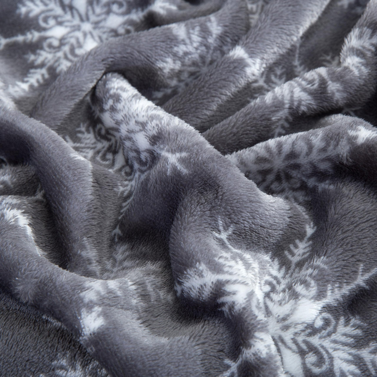 Elegant Comfort Luxuriously Soft 4-Piece Holiday Velvet Plush Flannel Sheet Set - Premium Quality - Cozy Warm, Christmas Fuzzy Velvet Flannel Fleece Deep Pocket Sheet Set - Queen, Gray Snowflake