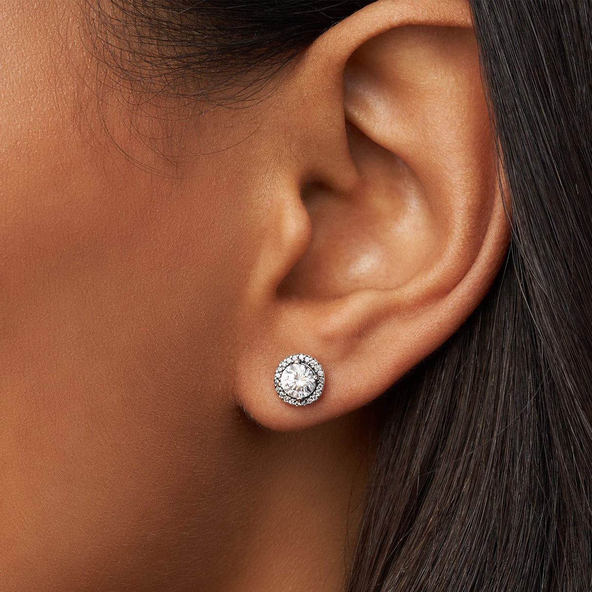 PANDORA Round Sparkle Stud Earrings - Classic Earrings for Women - Great Gift for Women - Made with Sterling Silver & Cubic Zirconia, With Gift Box