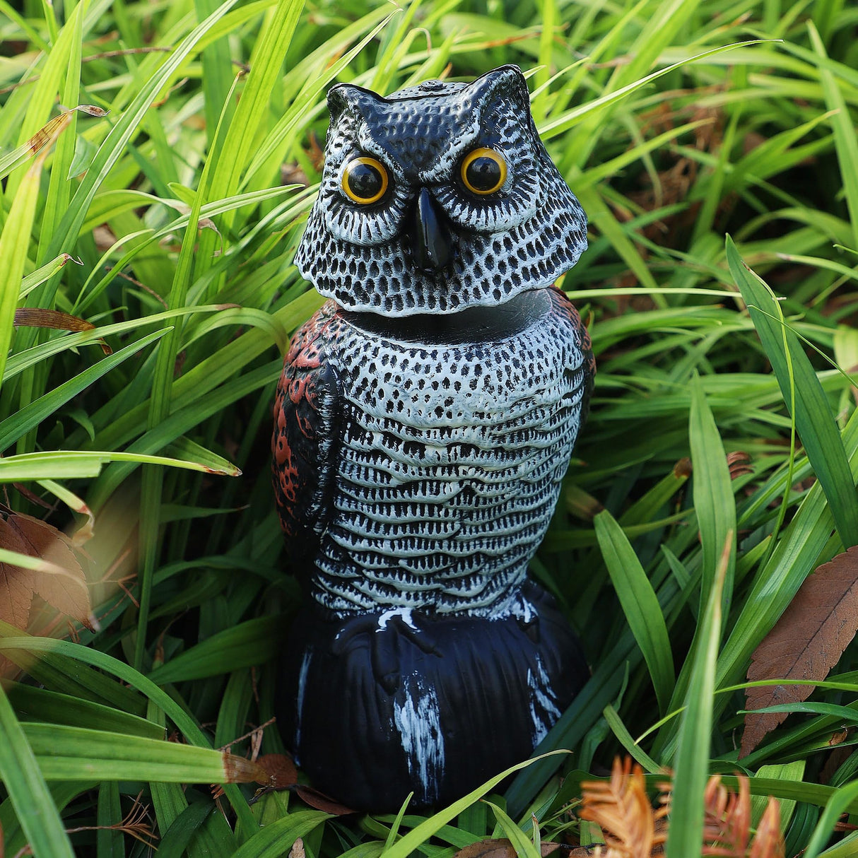 Hausse 3 Pack Bird Scarecrow Mini Fake Owl Decoy Sculpture, 8.26 inch Wagging Head Plastic Small Owl Bird Deterrents, Nature Enemy Horned Pest Repellent for Outdoor Garden Yard