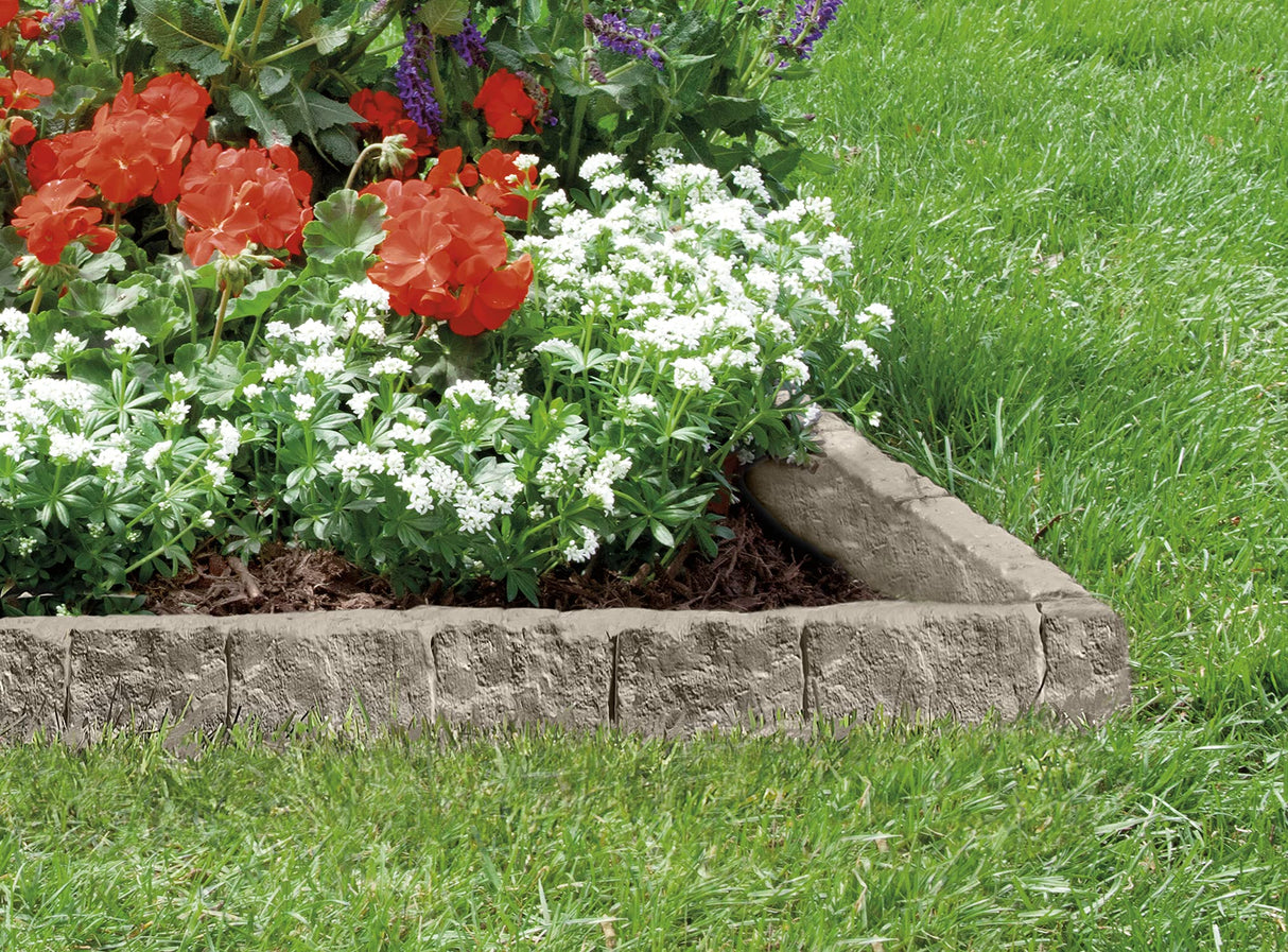 Suncast Interlocking Border Edging - Stone -Like Poly Construction for Garden, Lawn, and Landscape Edging - Water Resistant Border for Containing Trees, Flower Beds and Walkways - Light Taupe, 20