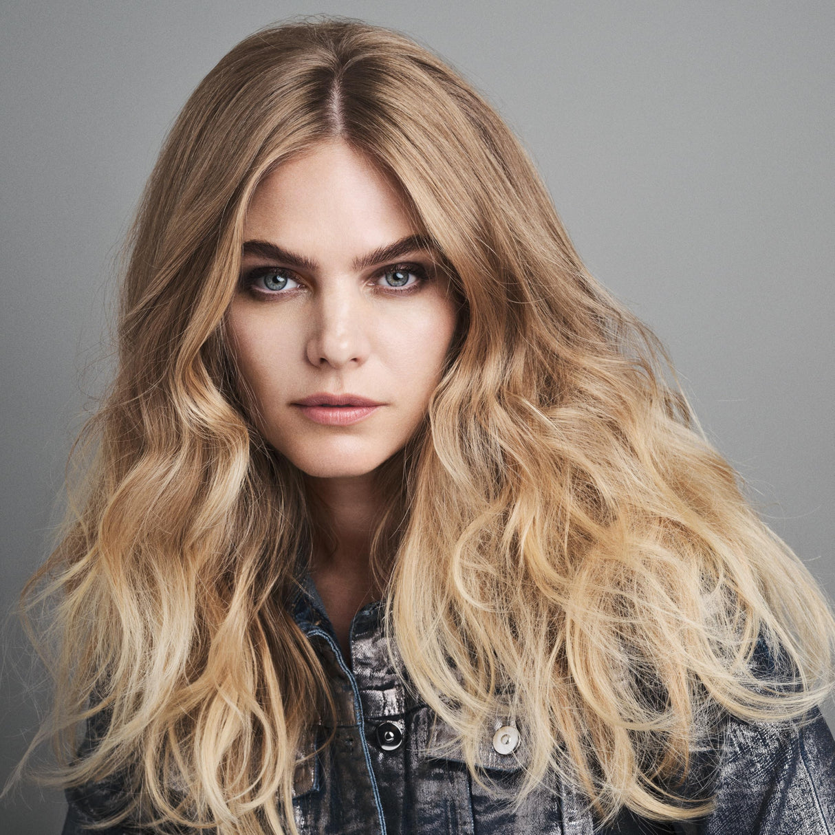 Bumble and bumble. Thickening Volumizing Shampoo | For Instant Fullness | Moisturizing | Color Safe | Straight to Wavy, 33.8 Fl Oz