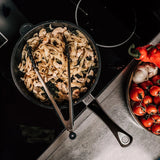 AMT Gastroguss The World´S [.] Frying pan Induction, Diameter 28 cm, Height 5 cm, cast Aluminium (Aluminium), Lotan® Non-Stick Coating for Fat-Free-Frying, AMZN-I-528-US