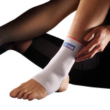 Open ankle support for sport (Mild ankle sprains. Chronic ankle instability. Resumption of sporting activities following ankle sprains and injuries.) White/orange - Size M (24-26 cm)