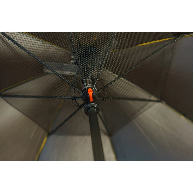 MISTERBREEZE Gray Umbrella with Fan and Mister. A portable misting fan that blocks 99.9% of all UVA and UVB rays. Personal outdoor sun protection at festivals, beach, golf or other sports activities.