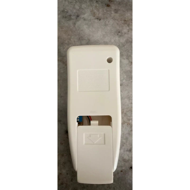 Kichler 337001WH Fan Ceiling Universal Remote Control wi/ Cradle & Battery New