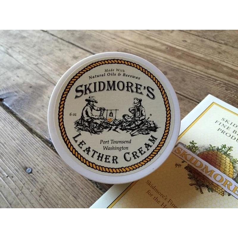 Skidmore's Skidmore's Leather Cream: All-Natural, Non-Toxic Leather Care Made in USA Since 1984. Water Repellent Formula Restores Leather Couches, Car Seats, Boots, Shoes, Purses, Bags, and Tack. 16 Oz