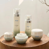 La mer Supreme Lift Anti-Age Cream Rich - Improved Formula and New Look - Rich Face Care for Dry Skin - Reduces Wrinkle Depth and Regenerates UV-Damaged Skin - 50 ml