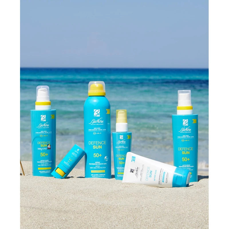 Bionike Defence Sun Face Liquid Anti-Shine SPF 30 Matte for Normal and Combination Skin, Mattifying and Antioxidant Effect, Waterproof, Strengthens and Repairs Skin, 50 ml